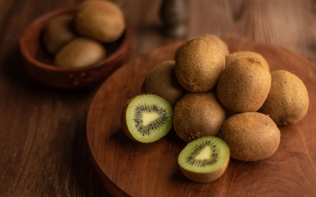 Kiwi Ripening Checklist: From Rock-Hard to Ready