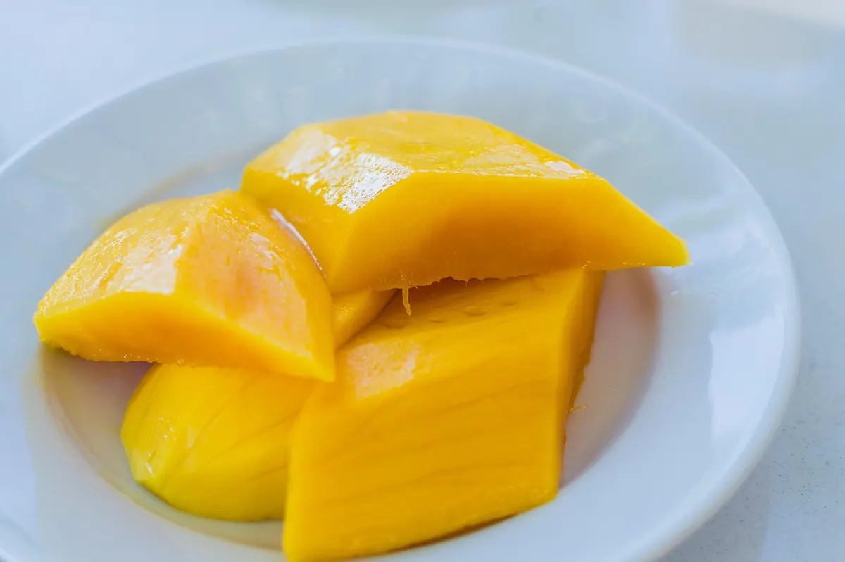 Mango Ripening Guide: How to Tell When It's Ready